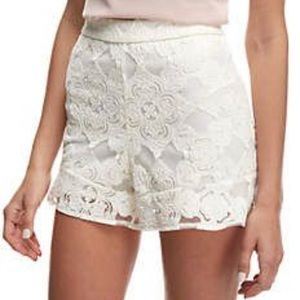 White lace embroidered shorts
